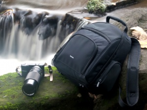 Review of the sub 20 Hama Olbia 170 Camera Rucksack Bag
