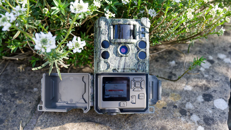 Bushnell Trail Cam Bushnell Core Low Glow Bushnell Prime Low-Glow - Main Image