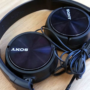 Sony MDR-ZX310AP Stereo Headphones Review