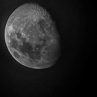 take photos of the moon