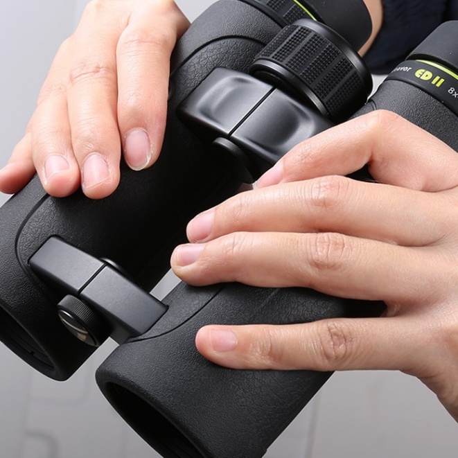 Vanguard Binoculars Endeavor ED II 8420 VGOENDEDII842